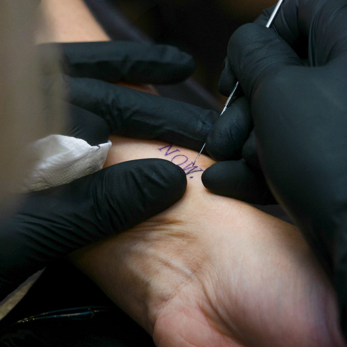 Handpoke Tätowieren lernen Workshop bei Kokosmaedchen