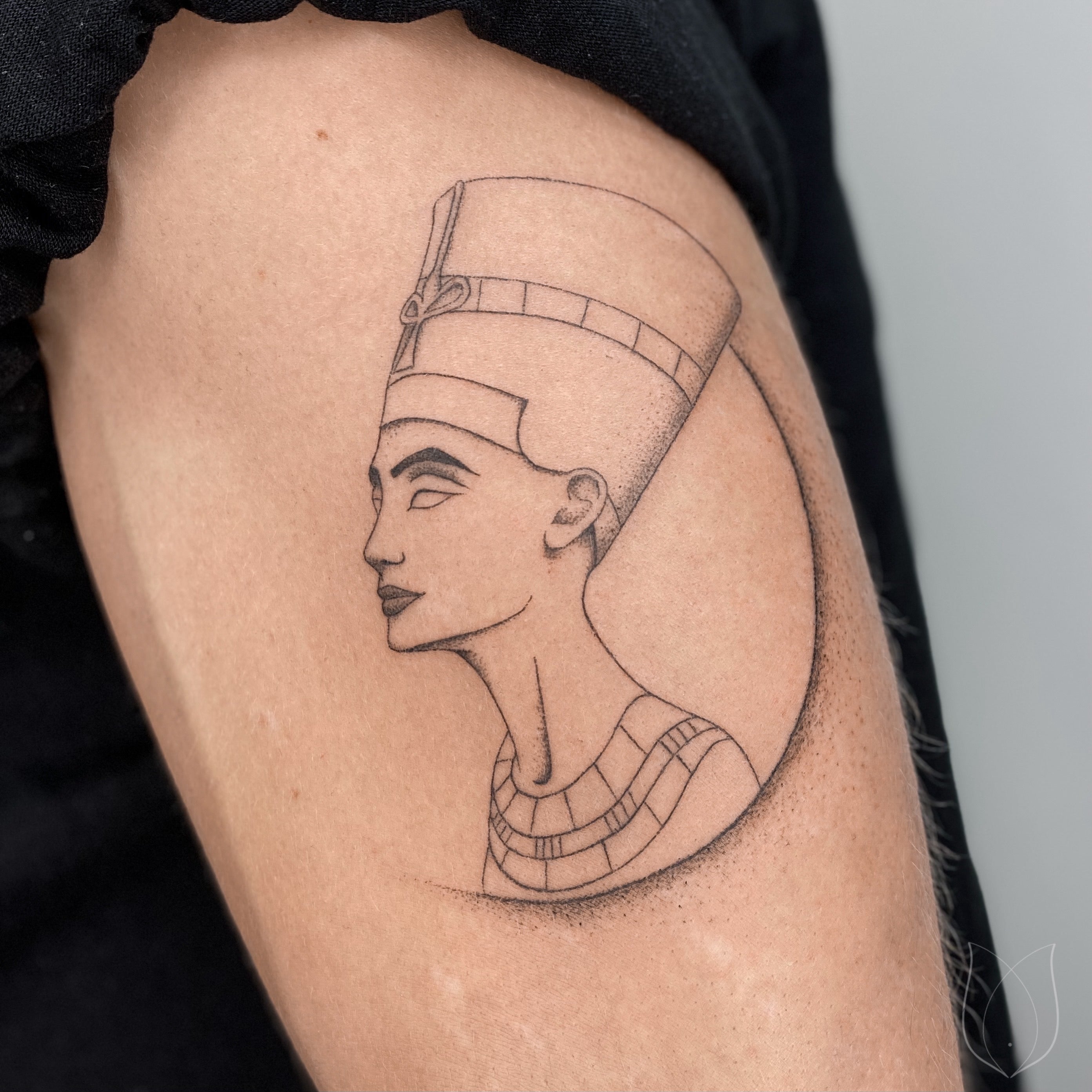 hanpoke Nofretete Porträt Tattoo Hamburg
